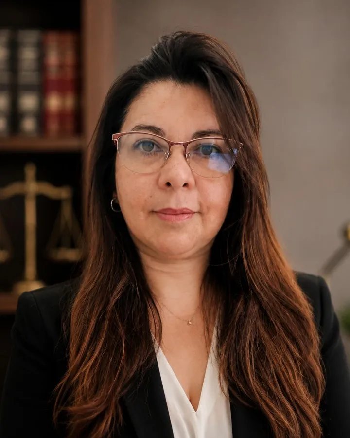 Silvana Correa — Abogada · Patrimonial e Inmobiliario